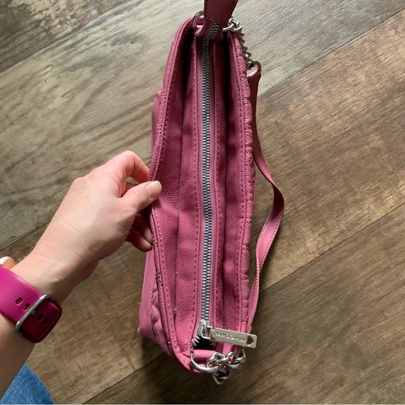 Betsey Johnson Pink bag - Picture 4 of 14